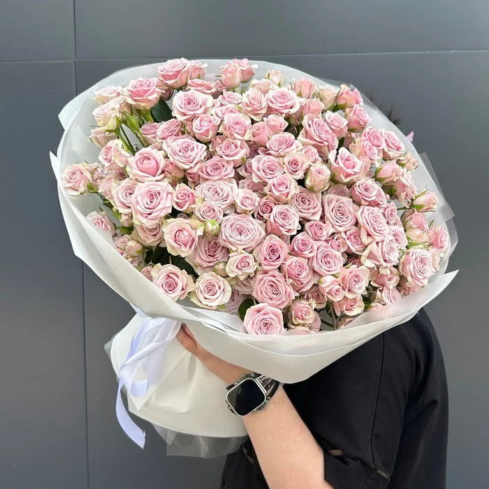 35 кустовых роз Лейла