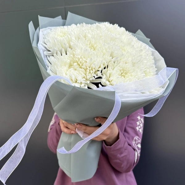 11 хризантем