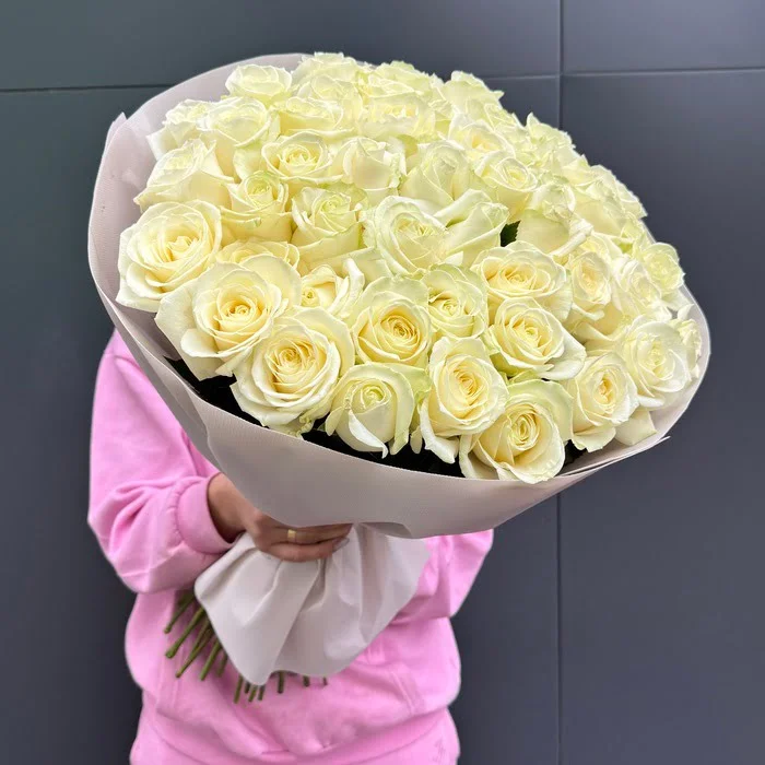 51 белая роза 70 см